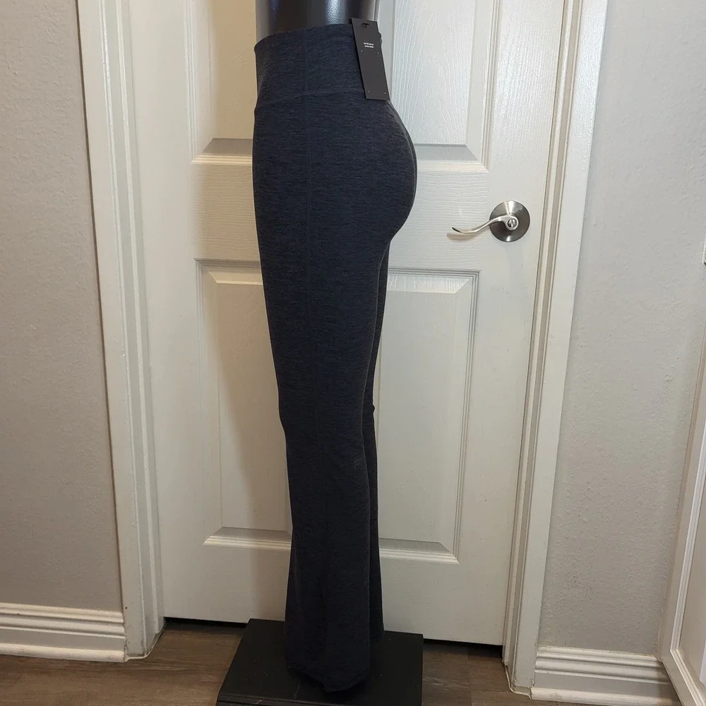 Fabletics‎ Heatherflex High Waisted Flare Leggings Dark Heather Gray Size Small - Picture 4 of 10